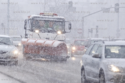 Gdansk. Aleja Zwyciestwa.Trudne warunki drogowe spowodowane...