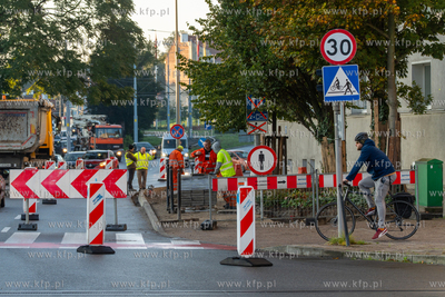 Budowa drogi rowerowej w ciągu ul. 3-go Maja na odcinku...