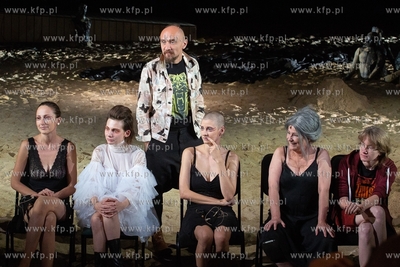 Gdańsk, Teatr Wybrzeże. Próba medialna spektaklu...