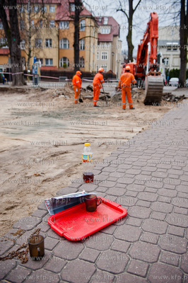 Sopot. Wymiana nawierzchni na parkingu przed Sopockimi...