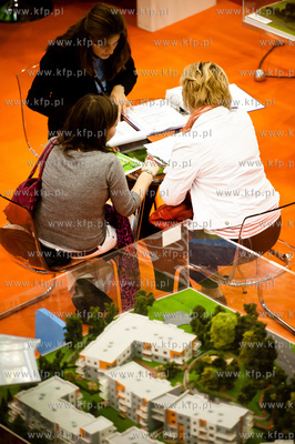 Gdansk. Amber Expo. Targi mieszkaniowe Nowy Adres.
16.09.2012
fot....