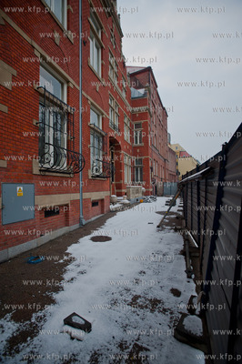 Gdansk. Wyremontowany, zabytkowy budynek przy ul. Nowe...