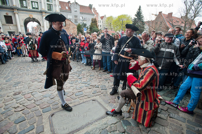 Gdansk. Plac miedzy Złota Brama a Wieza Wiezienna....