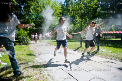 Gdansk. Park Akademicki. Color Run bedacy czescia Color...