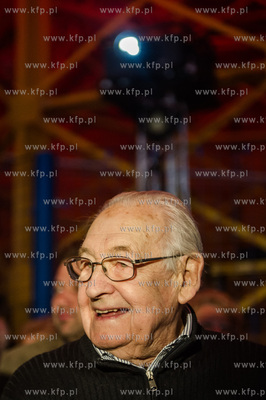 Gdansk. Byly zbiornik gazowy na terenie Polskiej Spolki...