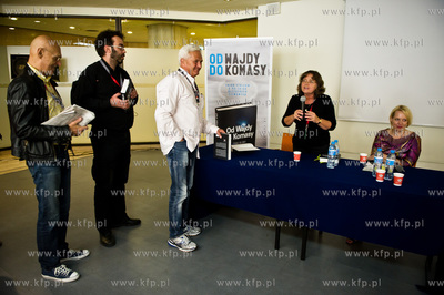 Gdynia. 39 Festiwal Filmowy w Gdyni. Promocja ksiazki...