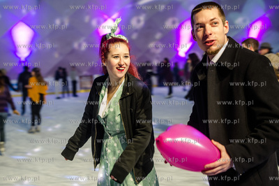 Lodowisko Miejskie w Gdansku. Walentynki w stylu Retro,...