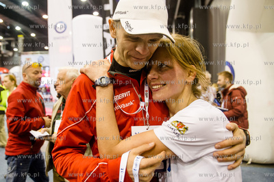 Zawodnicy na trasie I PZU Gdansk Maraton.
Nz Malgorzata...