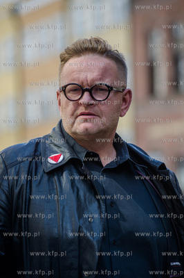 Gdansk. Formacja Niezywych Schabuff kreci w Gdansku...