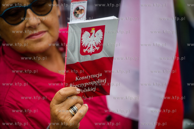 Gdańsk. Manifestacja Komitetu Obrony Demokracji pod...