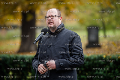 Gdańsk. Cmentarz Nieistniejących Cmentarzy. Modlitwa...