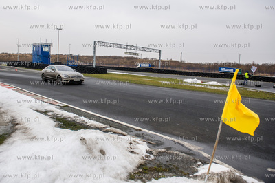 Pszczółki. Ośrodek Doskonalenia Techniki Jazdy PORD...