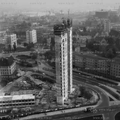 Budowa wiezowca zieleniak w Gdansku. 1967
z0005083
Fot....