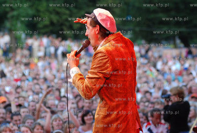 Impreza Lata z Radiem w Chojnicach. Występ zespolu...