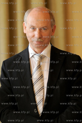 Janusz Lewandowski - europosel w Parlamencie Europejskim....