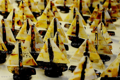 Amberif 2010. 17. Miedzynarodowe Targi Bursztynu, Bizuterii...