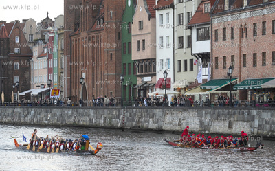 Gdansk. Motlawa. Festyn Morski zorganizowany na okolicznosc...