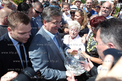Pogorzelica Bronislaw Komorowski kandydat na Prezydenta...