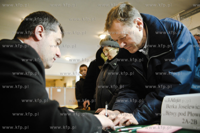 Sopot. Wybory prezydenta Sopotu II tura. Nz. W Szkole...