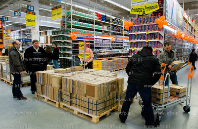 Gdansk Szadolki.. Otwarcie nowego centrum handlowego...