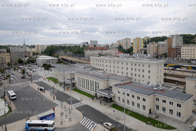 Dworzec kolejowy Gdynia Glowna oddany do uzytku po...