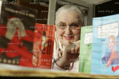 Lucyna Legut - Lucha - aktorka, malarka, pisarka. Na...