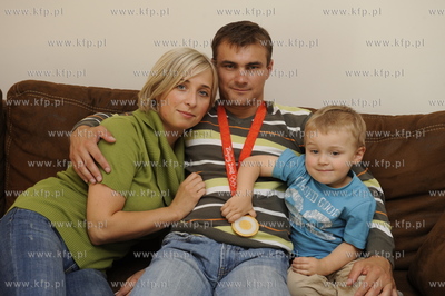 Leszek Blanik z zona Magda i synkiem Arturem. 26.08.2008...