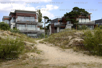 Apartamentowce w Juracie na Polwyspie Helskim. 21.08.2008...