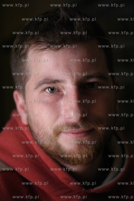 Krzysztof Mystkowski - fotoreporter agencji KFP 15.10.2004...