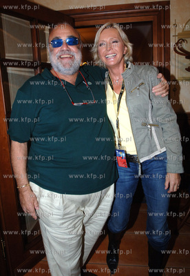 Sopot Festiwal 2006. Nz. powitanie Demisa Roussosa...