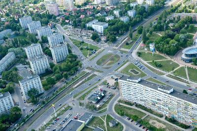 Gdansk Przymorze z lotu ptaka. Srzyzowanie ul. Chlopskiej,...
