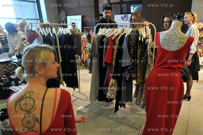 Targi mody, designu i mlodej sztuki Bakalie 13 w Europejskim...