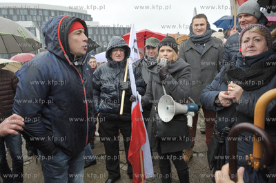 Manifestacja w obronie demokracji zorganizowana na...