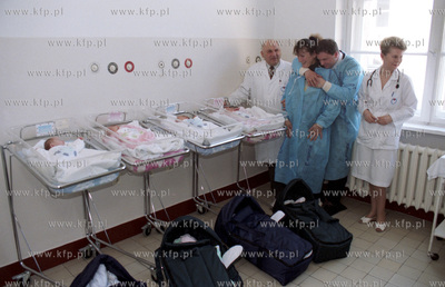 Gdanskie czworaczki i ich rodzice Iwona I Andrzej Szarmach....