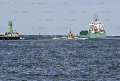 Gdańsk. Nowy Port.  Martwa Wisła. Kanał portowy...