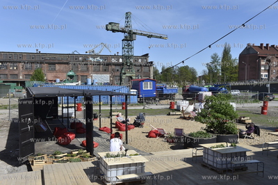 Teren byłej Stoczni Gdańskiej. 100cznia to kulturalno-gastronomiczne...