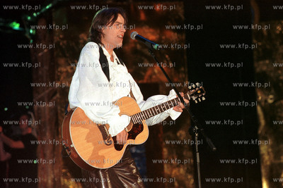 Robert Gawlinski Sopot Festiwal 1997 fot. Lukasz Glowala...