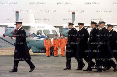 Uroczyste przekazanie 4 samolotow AN 28 BRYZA i smiglowca...