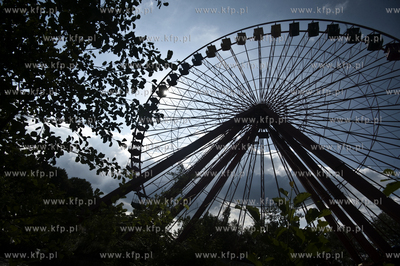 Berlin stolica Niemiec. Nz. Opuszczone wesole miasteczko...