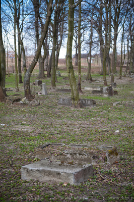 Gdansk. Teren bylego cmentarza ewngelickiego w Ujescisku,...