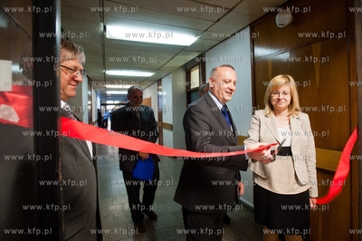 Uniwewrsytet Gdanski. Wydzial Matematyki, Fizyki i...