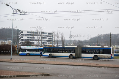 Gdynia. Wezeł przesiadkowy im Frańciszki Cegielskiej.
03.02.2017
fot....