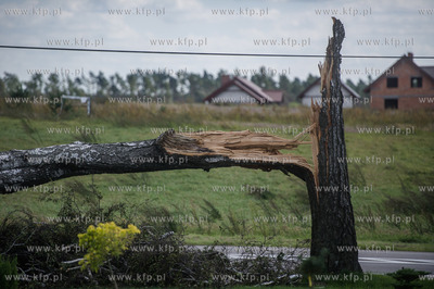 Rytel k. Chojnic. Skutki nawałnicy, która z piątku...