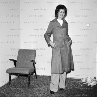 Prezentacja odziezy sezonu wiosna lato przygotowane...