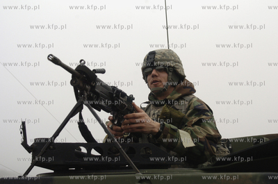 Cwiczenia 150 amerykańskich zolnierzy z niemieckiej...