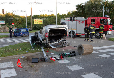 Grozny wypadek w Gdansku na skrzyzowaniu ulic Rakoczego...