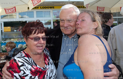 Ustka Leszek Miller, szef SLD w ramach akcji Pogodne...