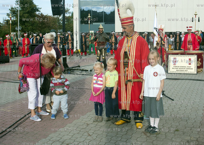 Ulicami Gdyni przeszla Orkiestra Tureckich Sil Zbrojnych...