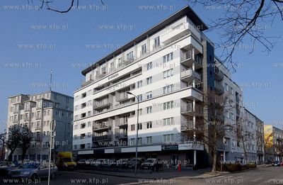 Gdynia Srodmiescie i dzielnica Portowa. Nz Kamienica...