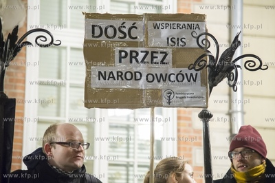 Gdańsk Manifestacja antyimigrancka Dość Płonącej...